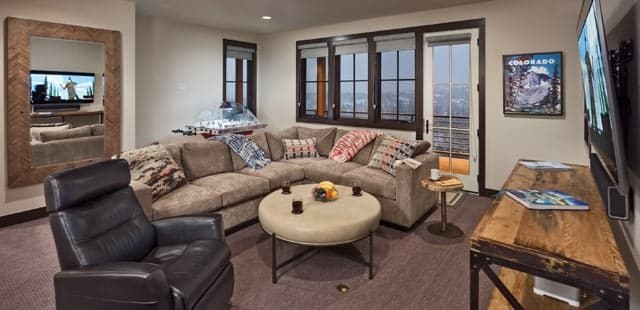 Blackstone Lodge