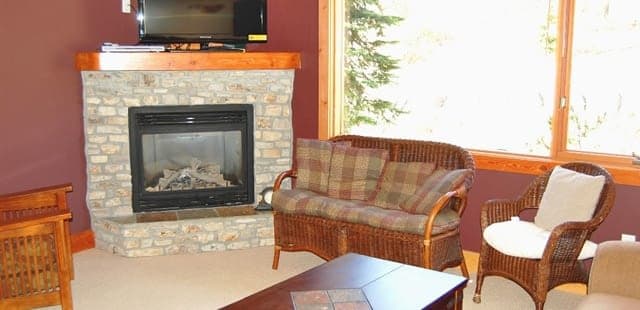 Grizzly Lodge