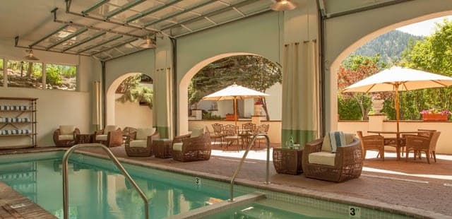 Knob Hill Inn
