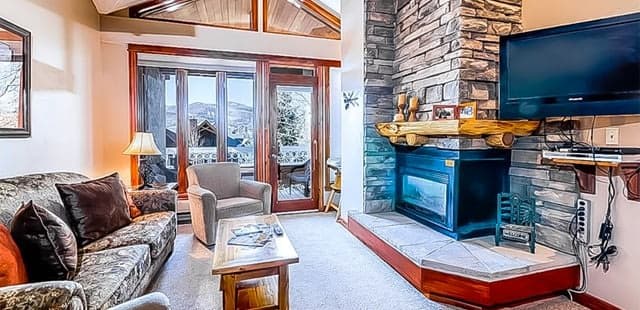 Trappeurs Lodge at Trappeurs Crossing