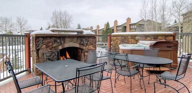 Emerald Lodge at Trappeurs Crossing