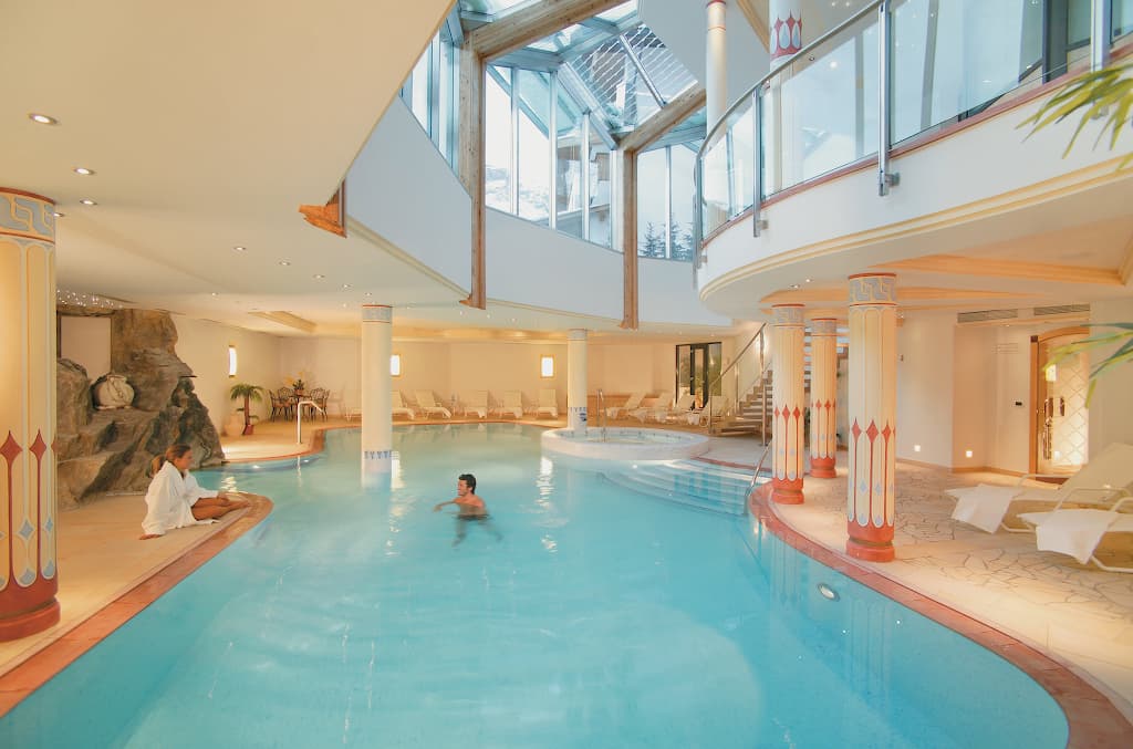 Hotel Col Alto  / Corvara