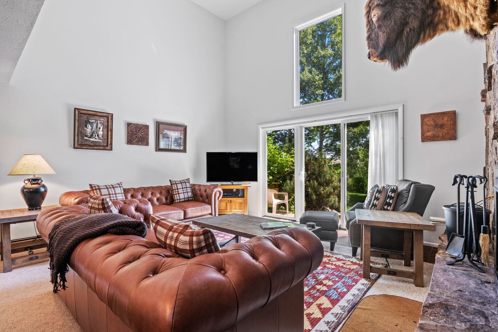 Living Room with Fireplace