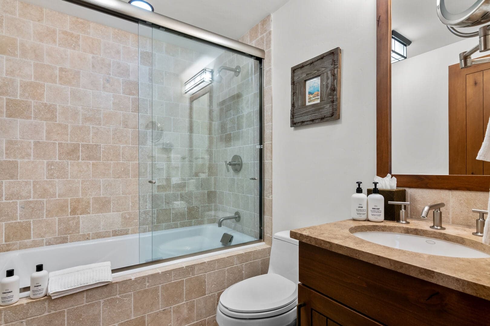 Bunk Room attached Bathroom