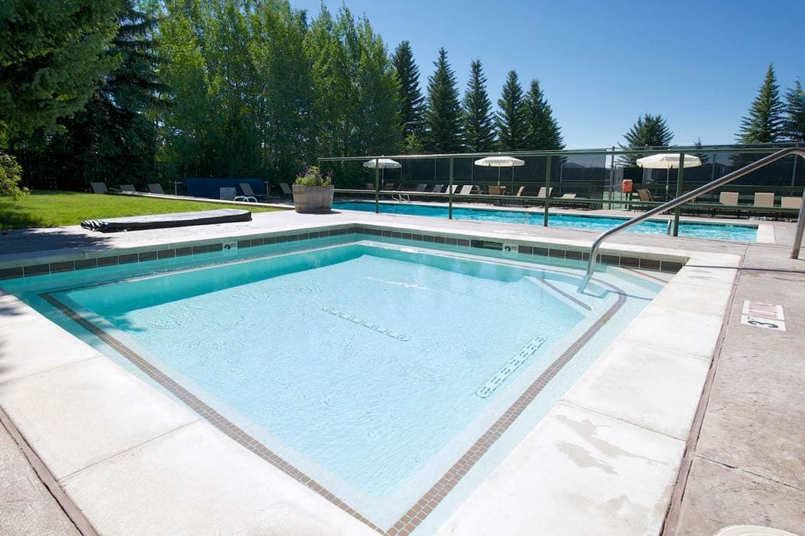 Sundance Swim and Tennis Club