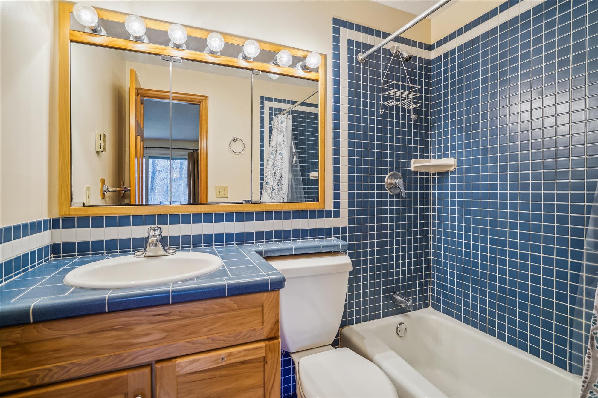 Full bathroom