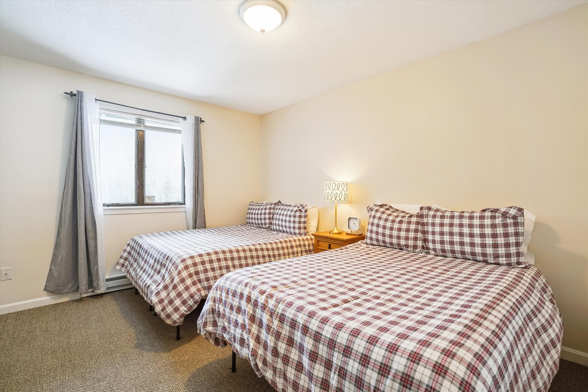 Full and twin bed