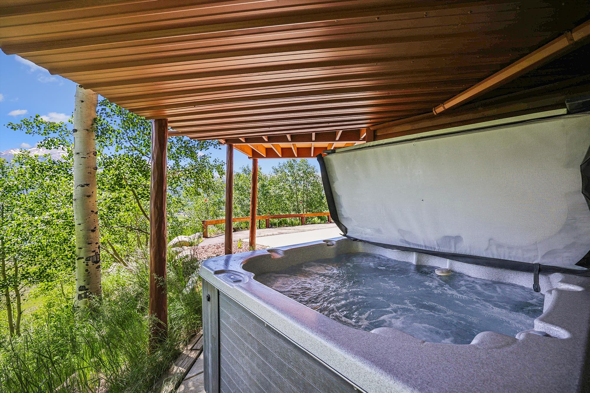 Hot Tub - Hamilton Creek Cabin - Silverthorne Vacation Rental