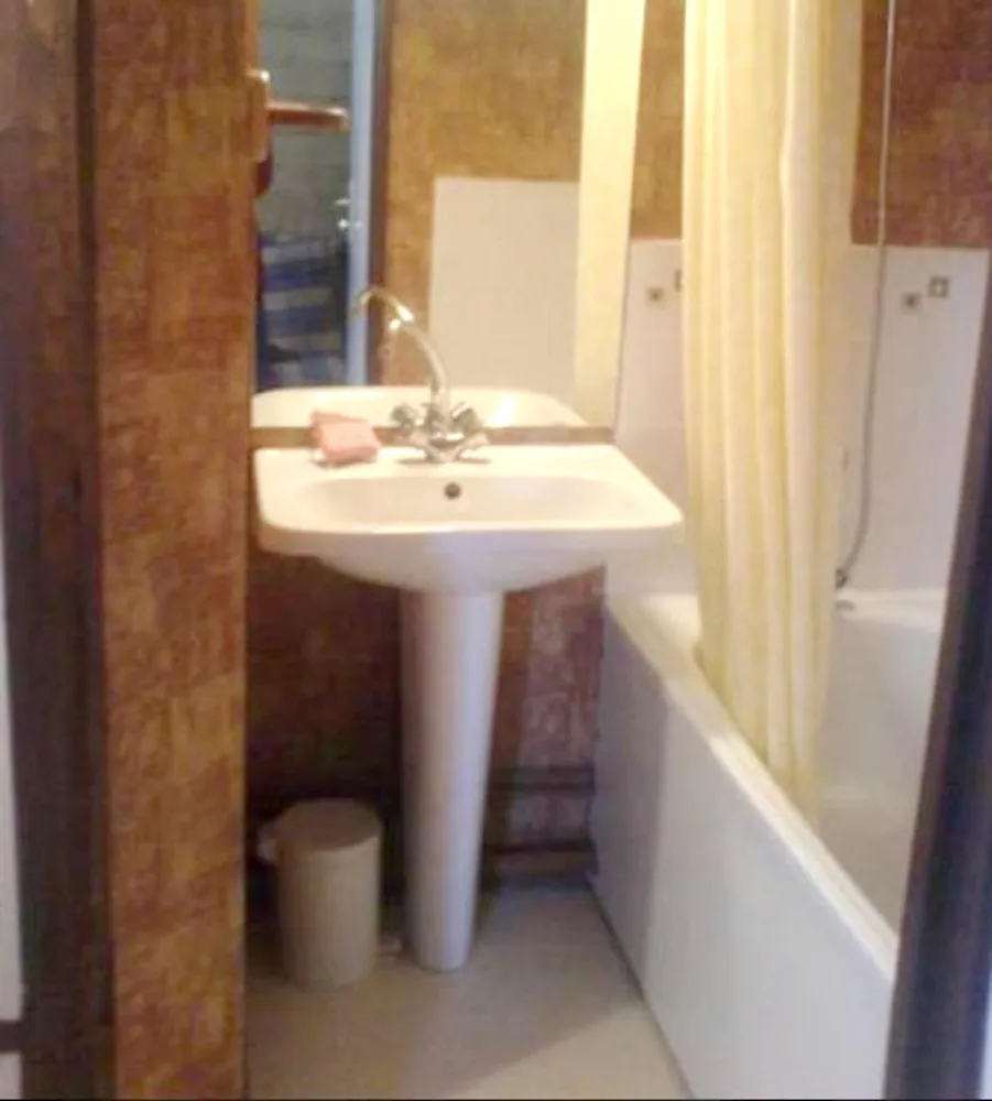 Deep Soaking Bathtub
