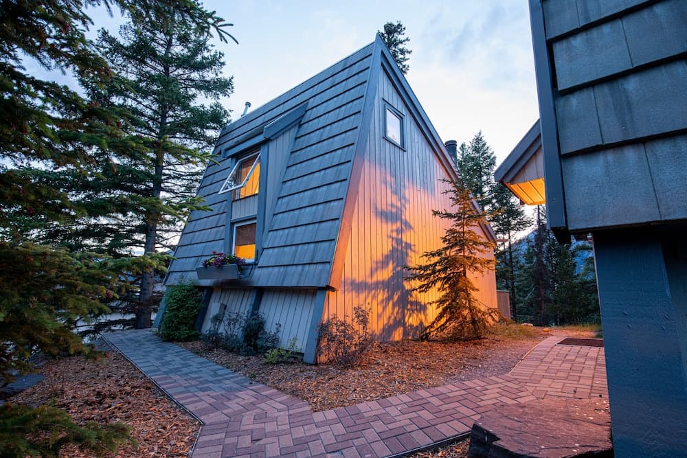 Front of property - evening/night