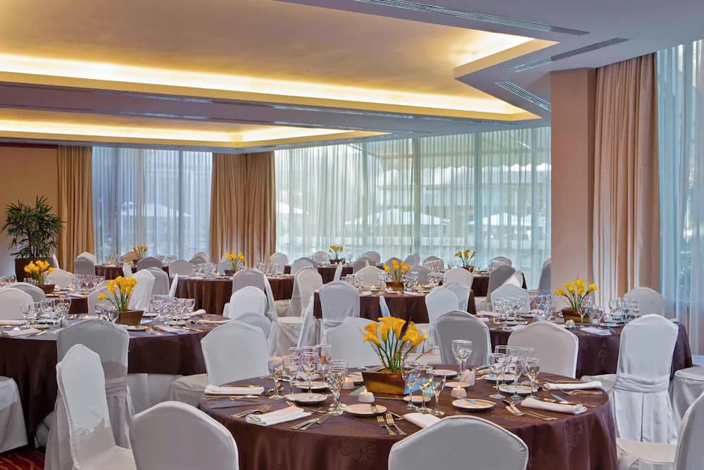 Meeting facility