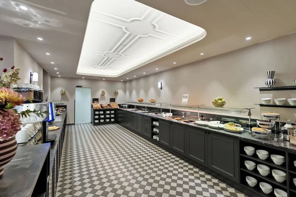 Breakfast buffet