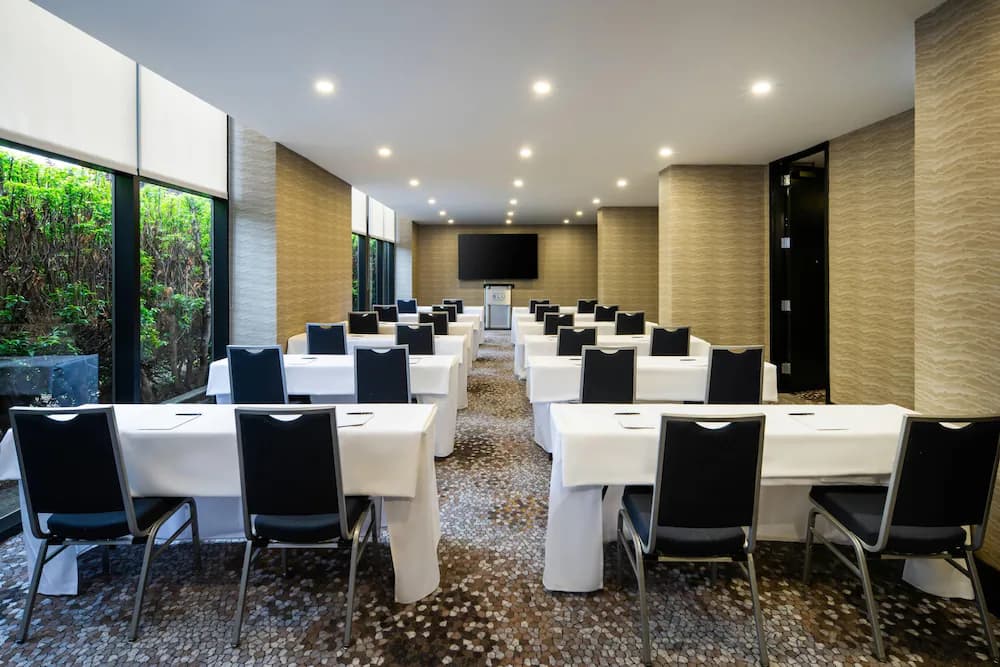 Meeting facility