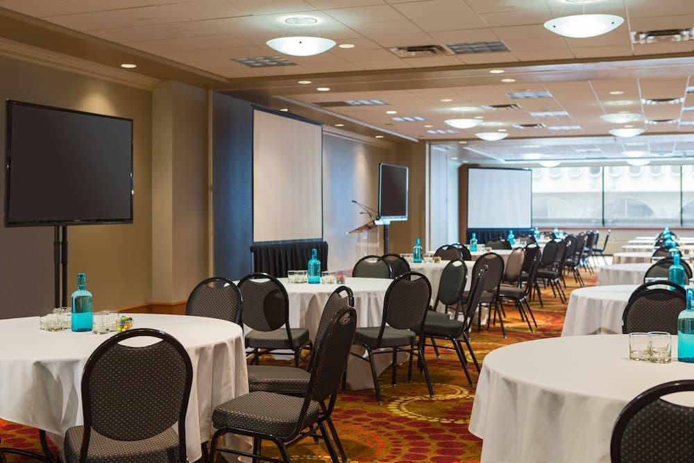 Meeting facility
