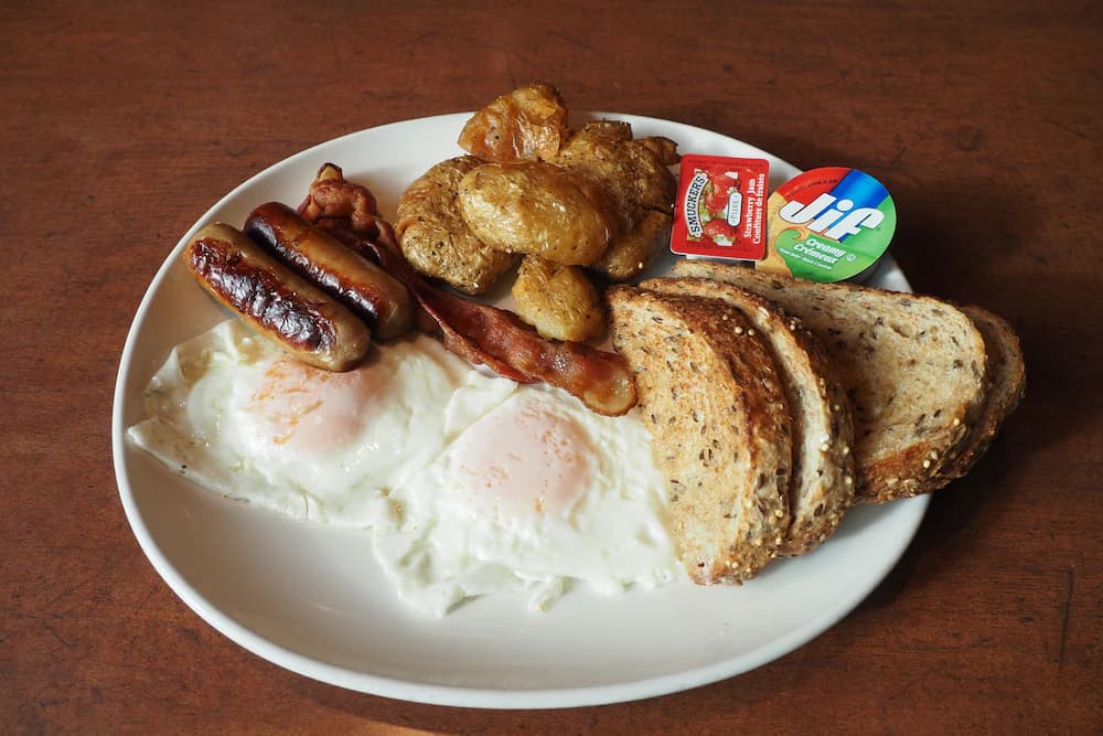 Breakfast meal