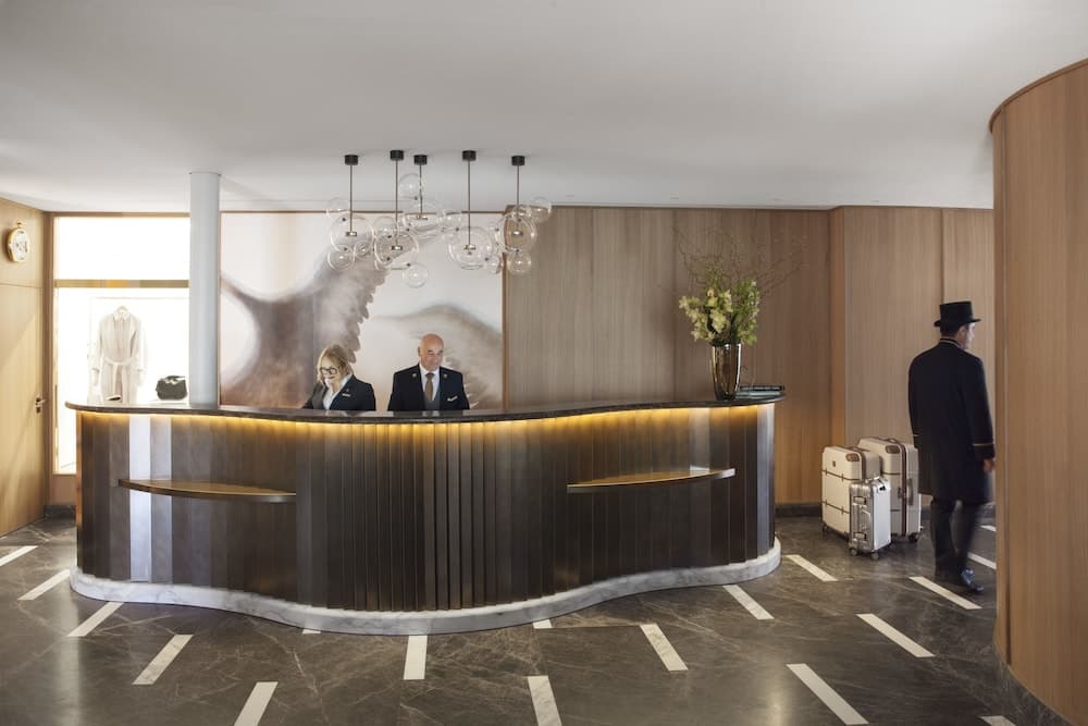 Reception hall