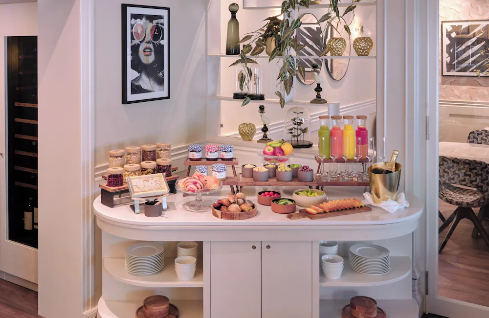 Breakfast buffet