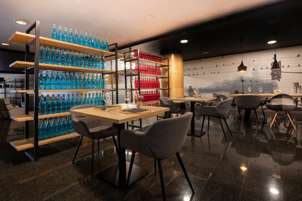 Snack bar