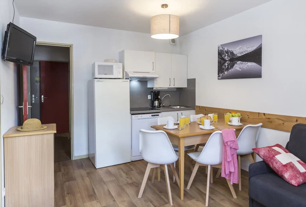 Private kitchenette