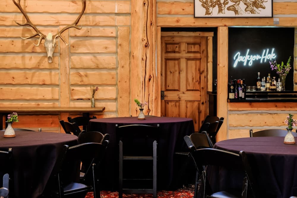 Banquet hall