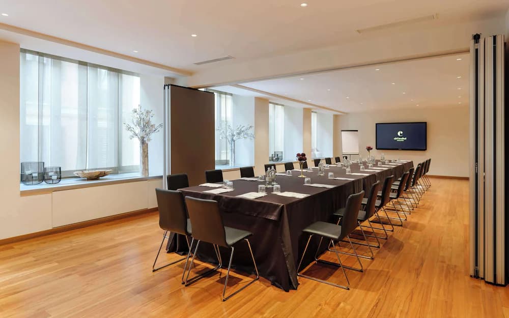 Meeting facility