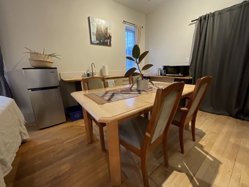 In-room dining