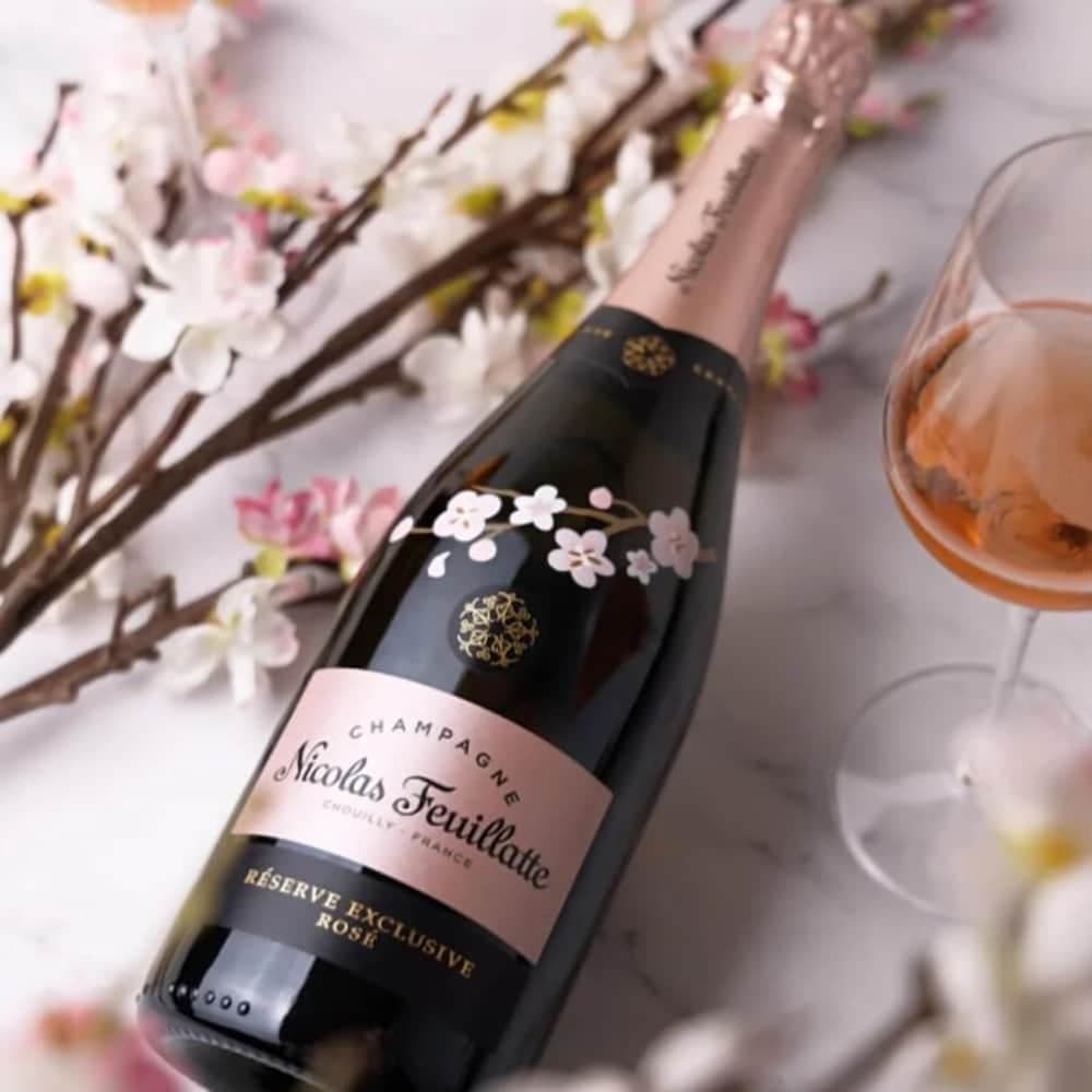 Champagne service