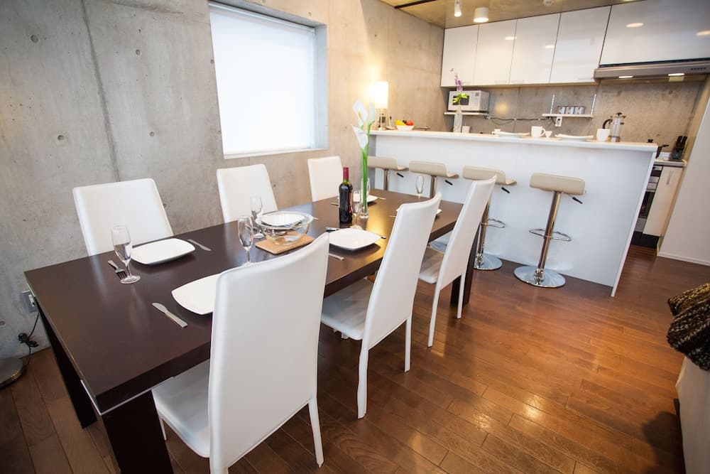 In-room dining