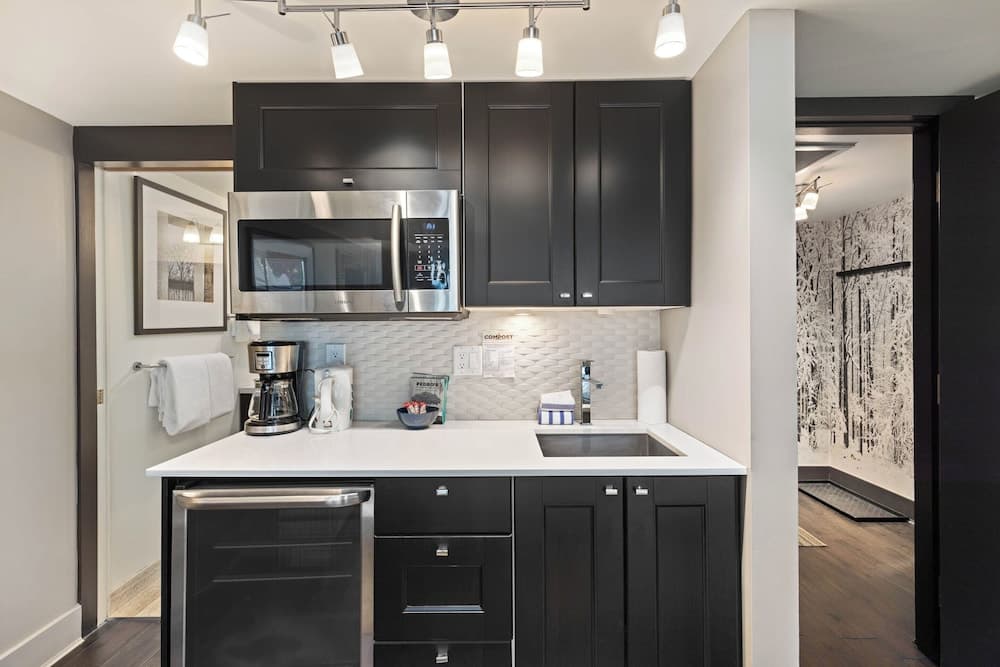 Private kitchenette