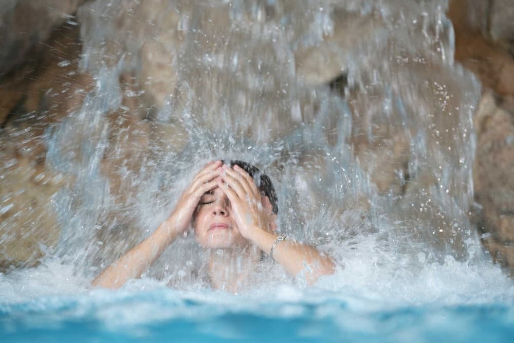 Pool waterfall