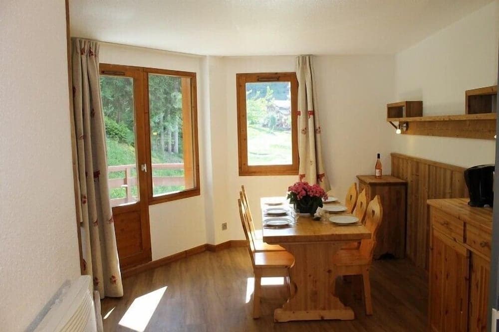 Room service - dining