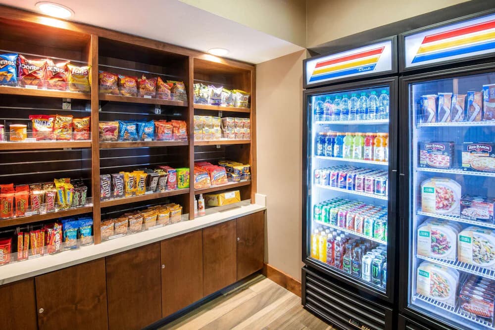 Snack bar