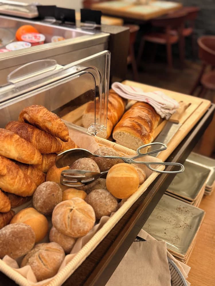 Breakfast buffet