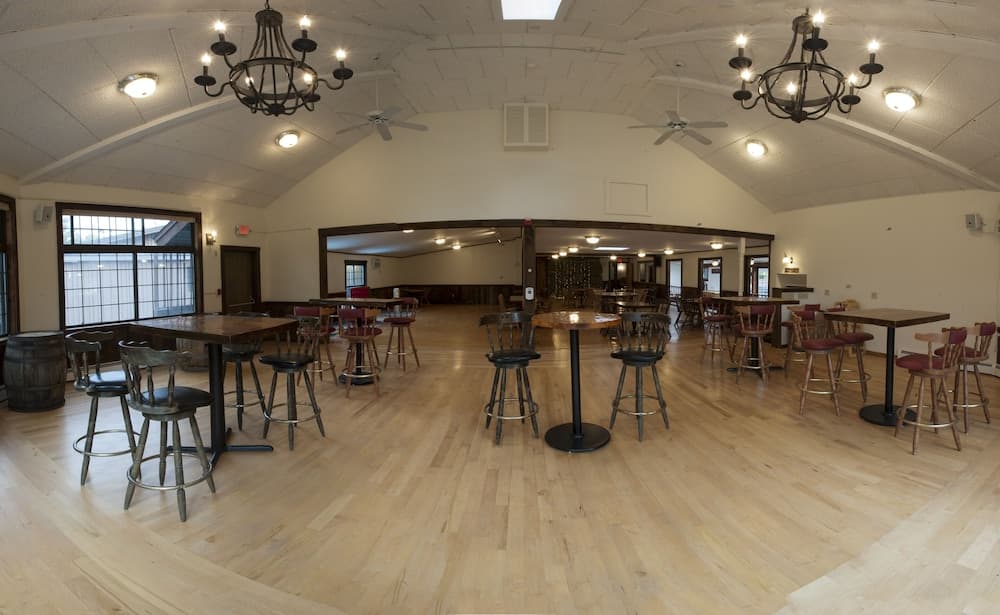 Banquet hall