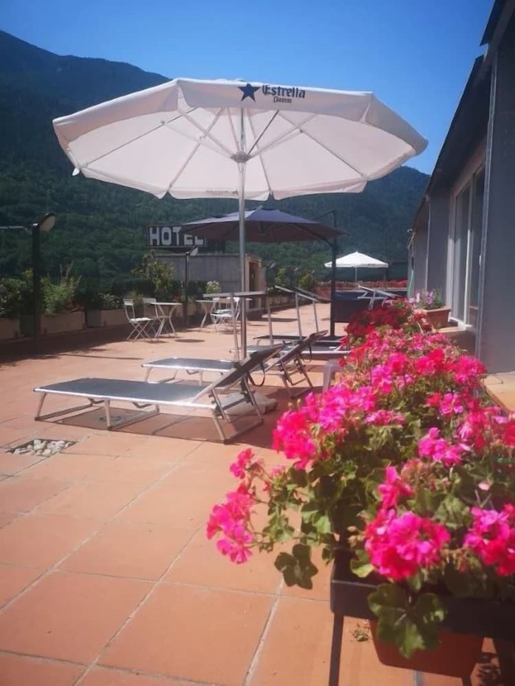 Sundeck