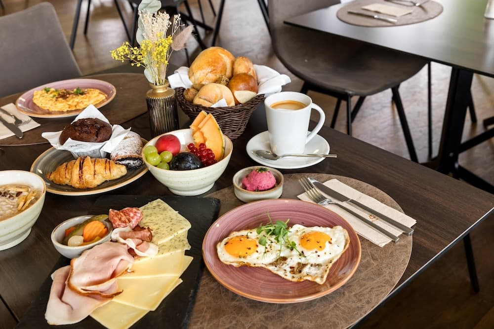 Breakfast meal