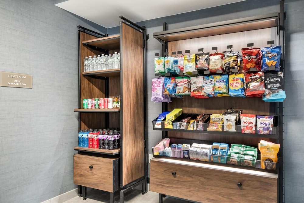 Snack bar