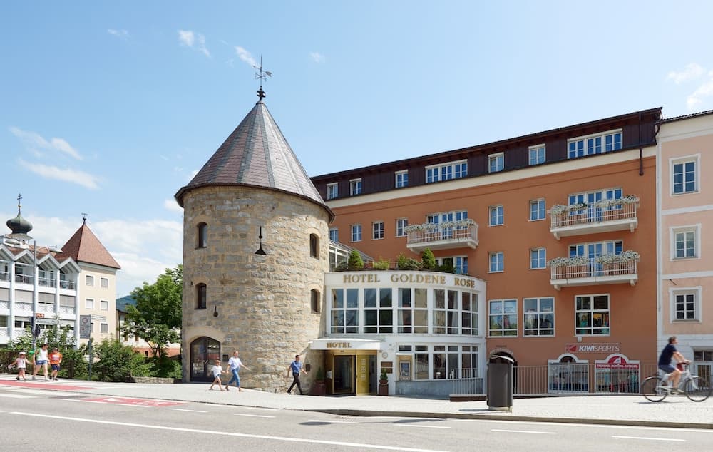 Primary image