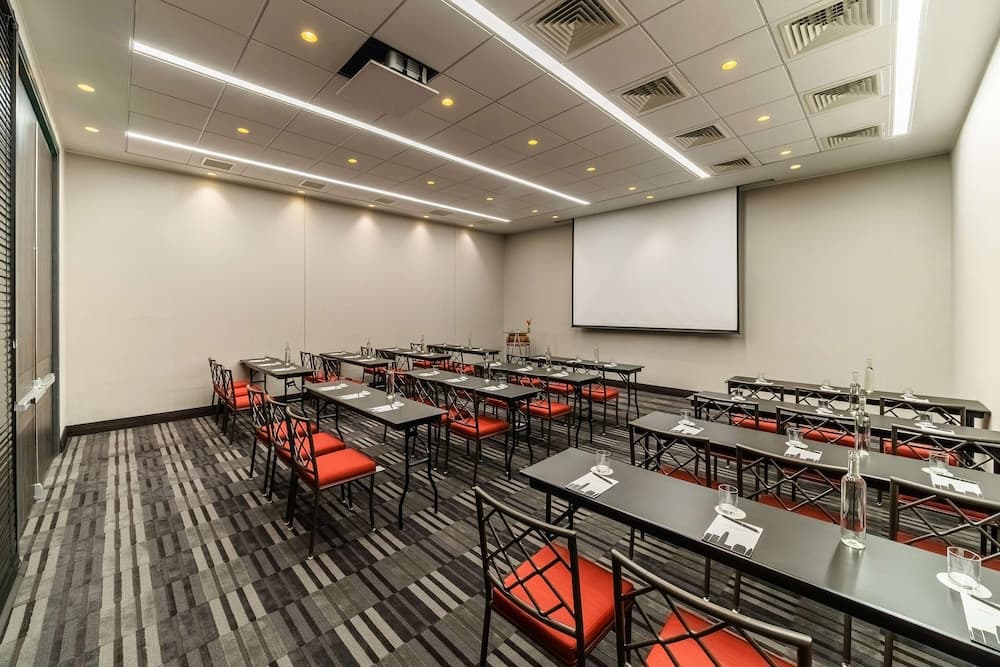 Meeting facility