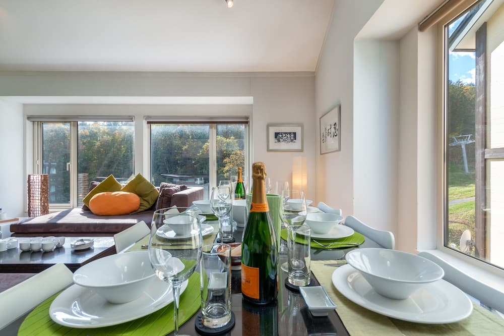 In-room dining