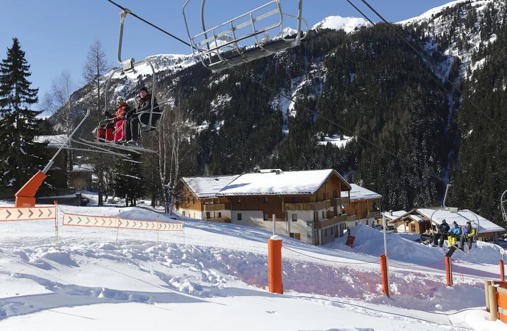 Snow and ski sports