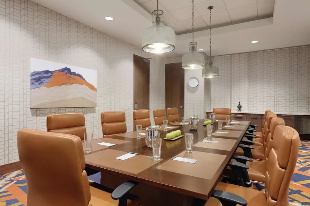 Meeting facility