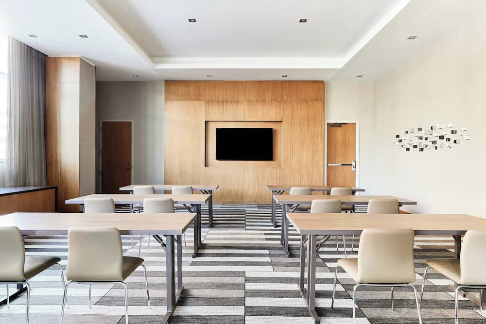 Meeting facility