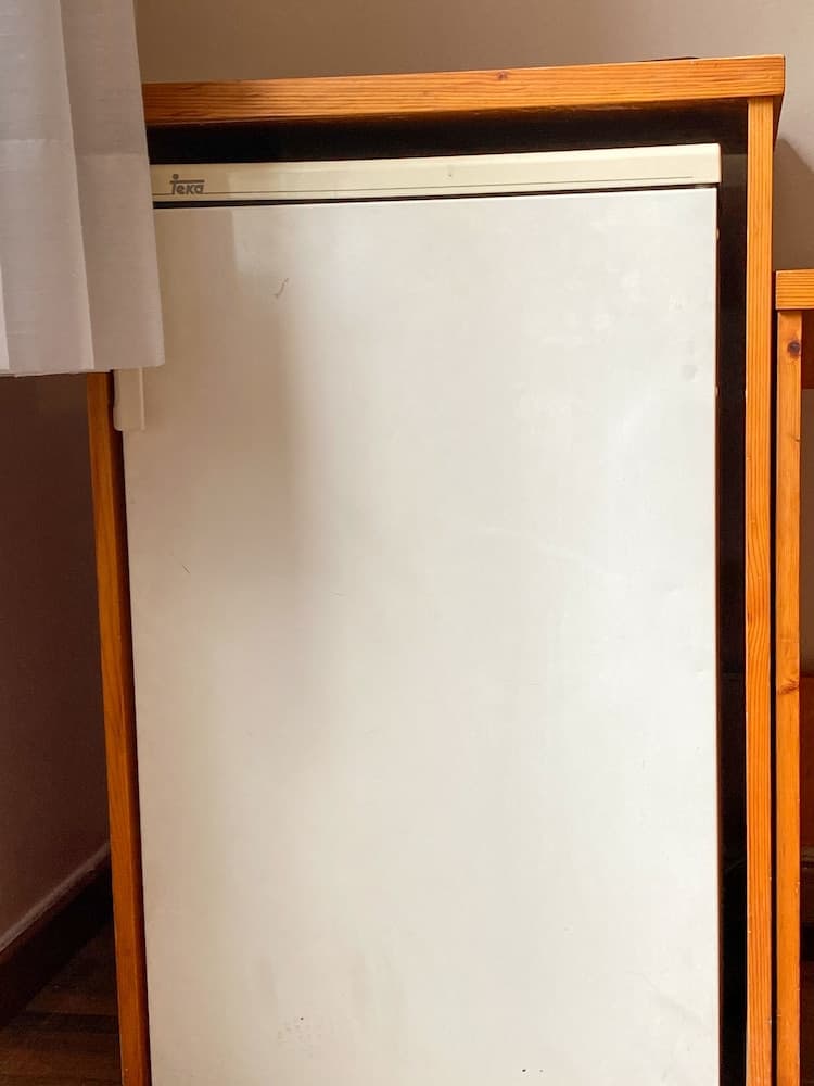 Mini-refrigerator