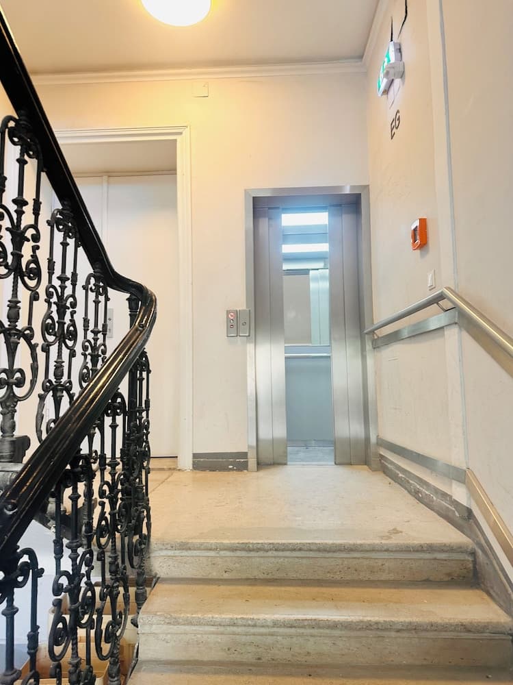 Elevator