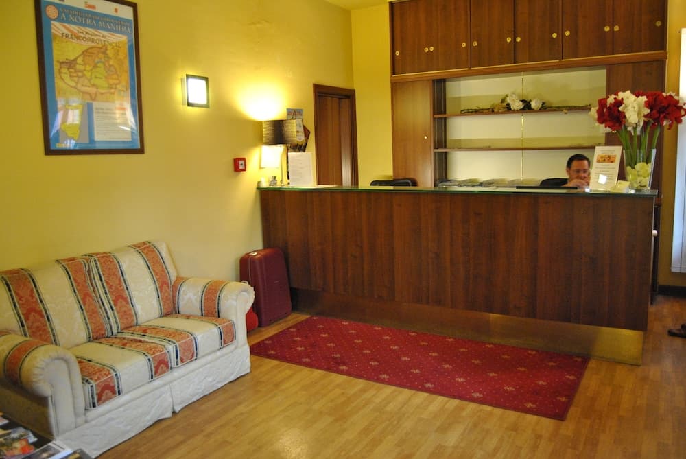 Concierge desk
