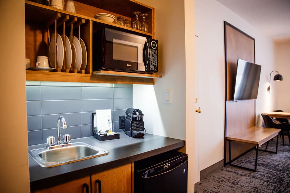 Private kitchenette