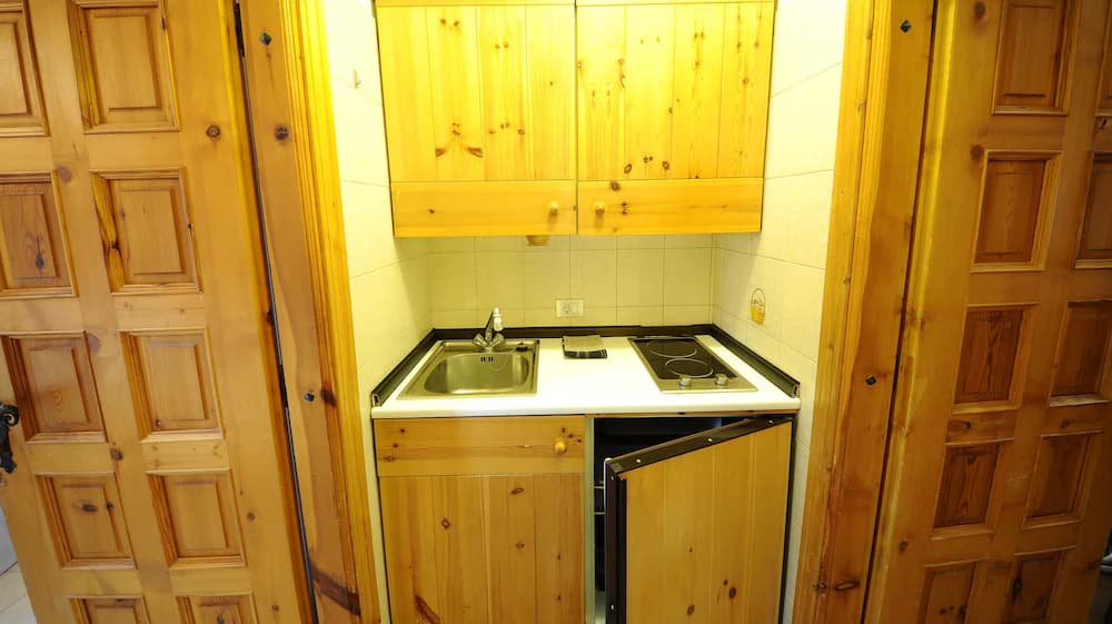 Private kitchenette