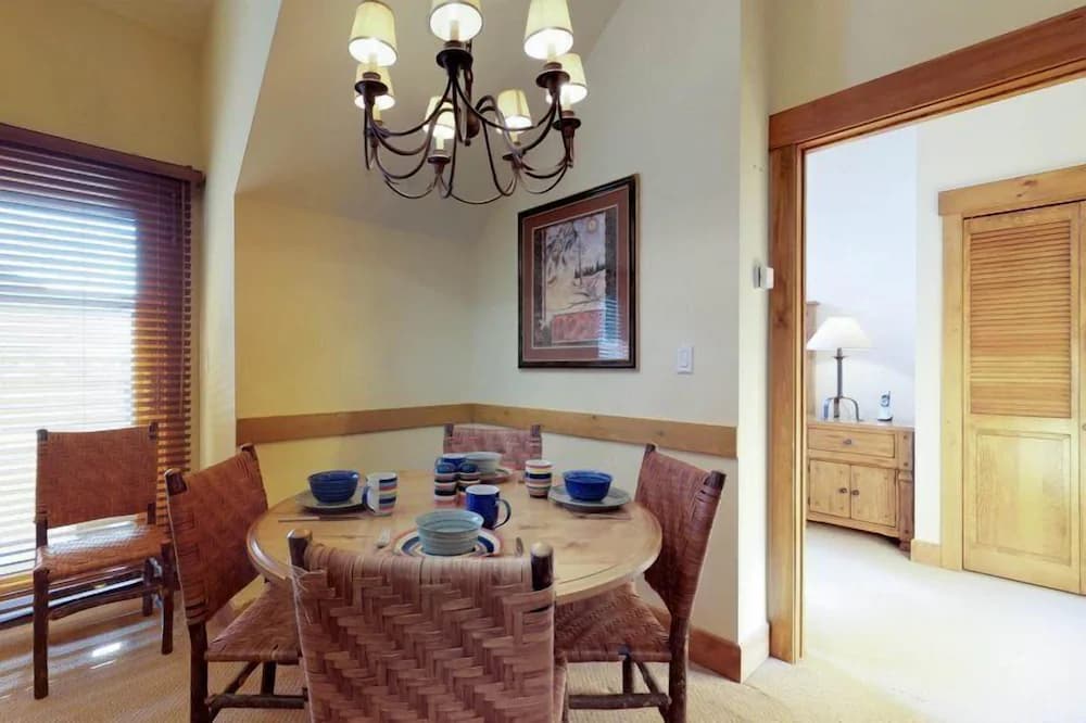 In-room dining