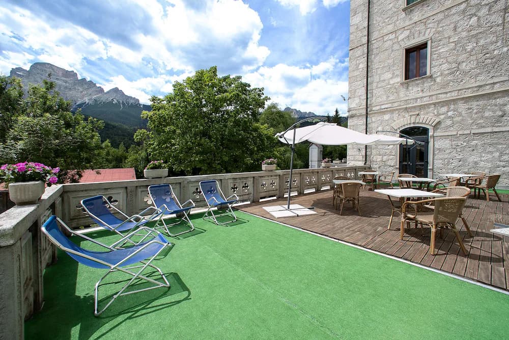 Sundeck